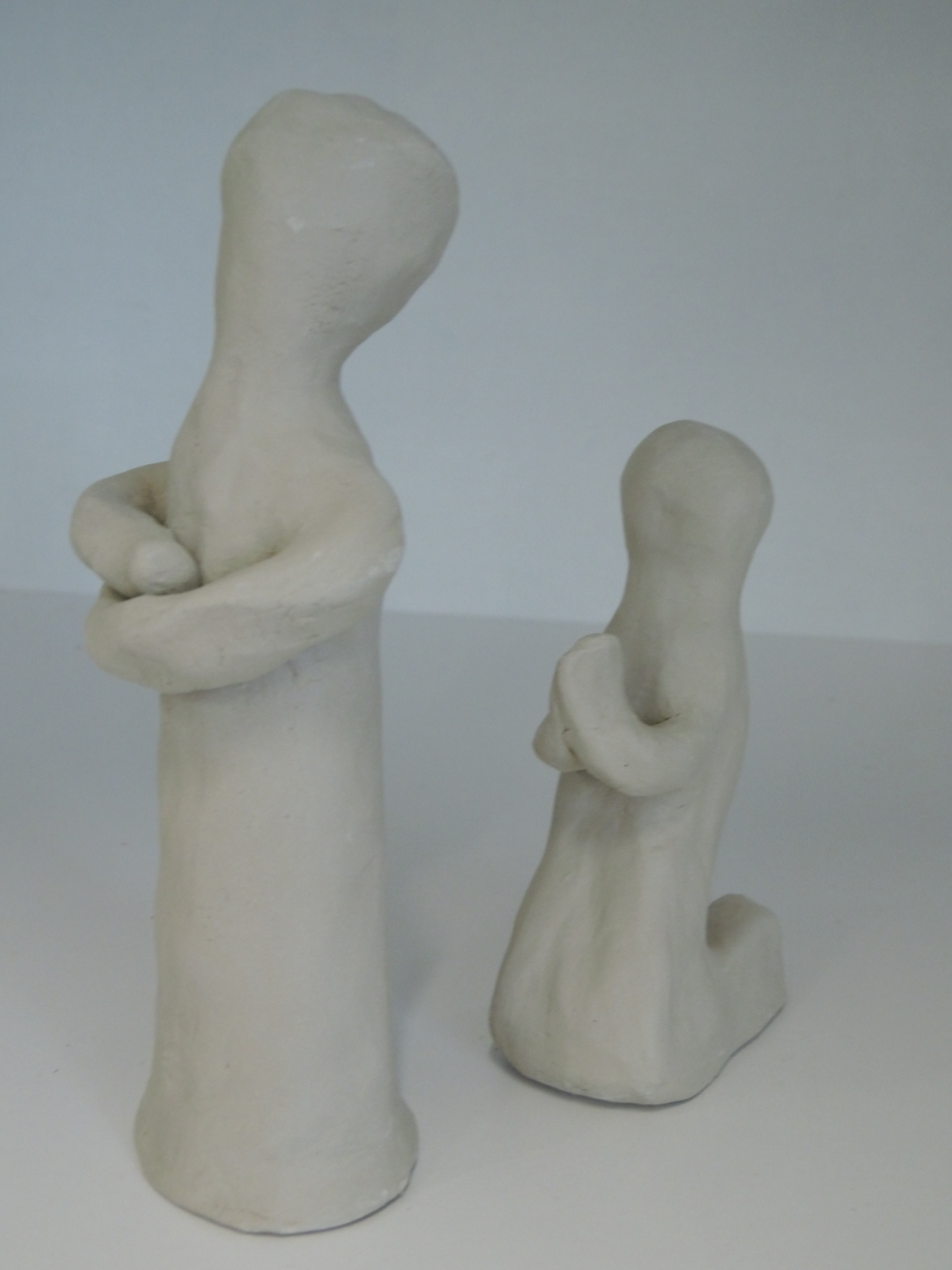 Klasse-11-Beziehung-Figuren-aus-Ton