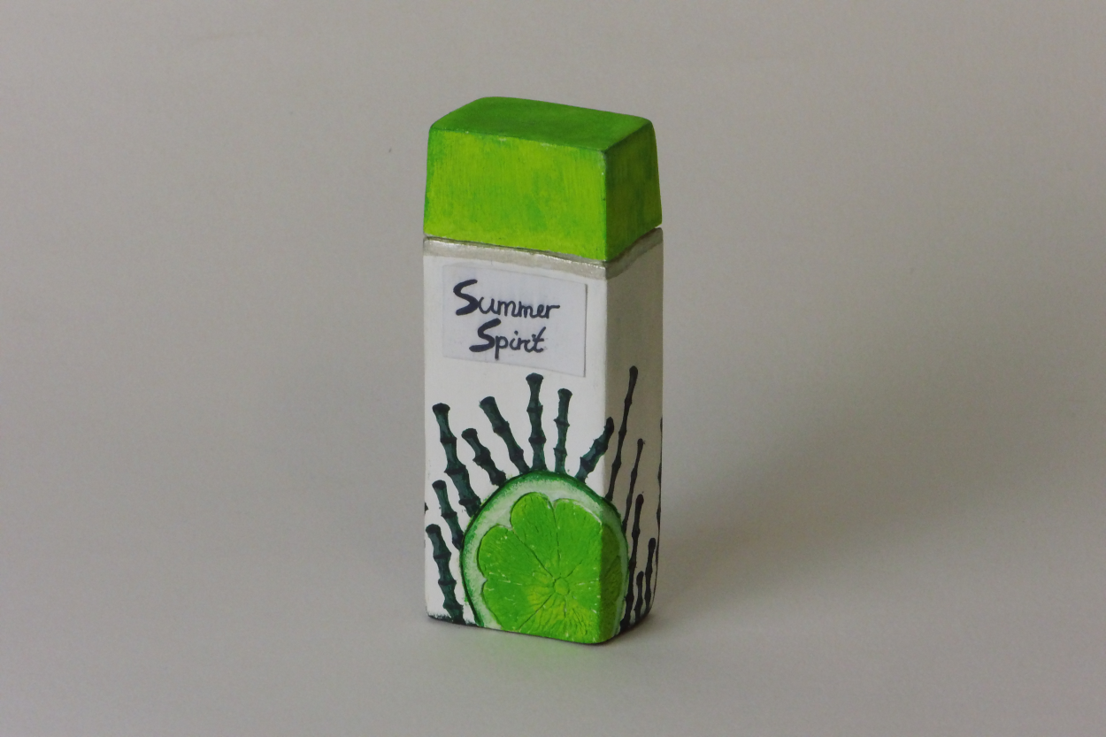 Celina-Spielberger-9b-Verpackungsdesign-eines-Parfumflakons